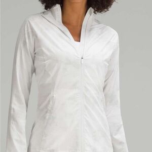 Lululemon jacket size 8 see photo 2